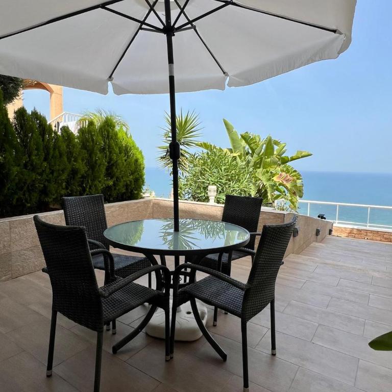 Roger's house frente al mar en Alicante - Three-Bedroom House - 3