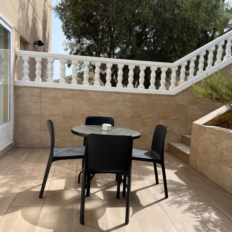 Roger's house frente al mar en Alicante - Three-Bedroom House - 13