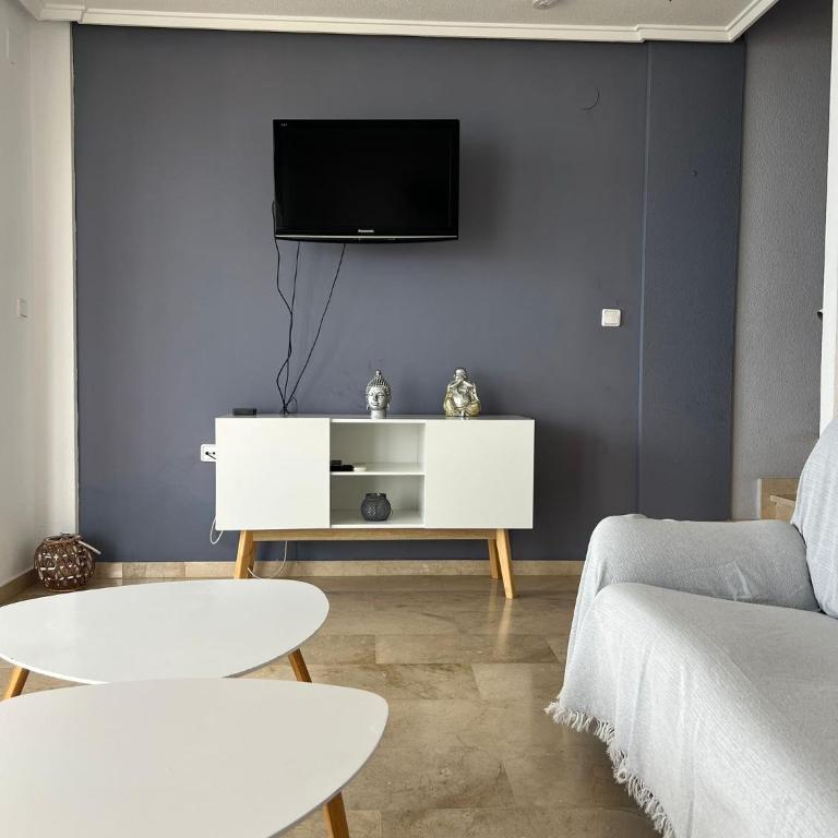 Roger's house frente al mar en Alicante - Three-Bedroom House - 7