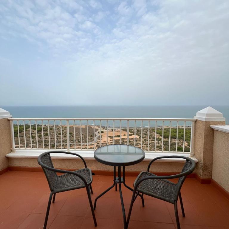 Roger's house frente al mar en Alicante - Three-Bedroom House - 16