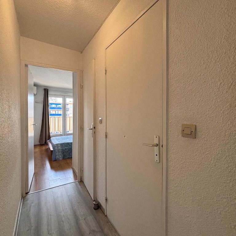 Douceur azuréenne - Wifi, Parking, vue mer, 4pers - Appartement 1 Chambre - 13