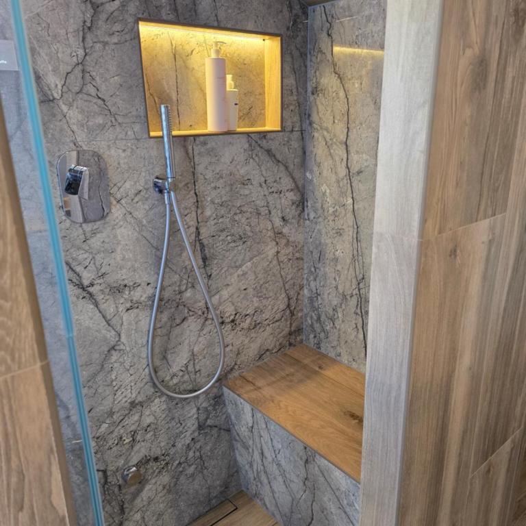 AL BAITIN Hammam&Sauna Apartament's - Appartamento Premium con 3 Camere da Letto e Balcone - 27