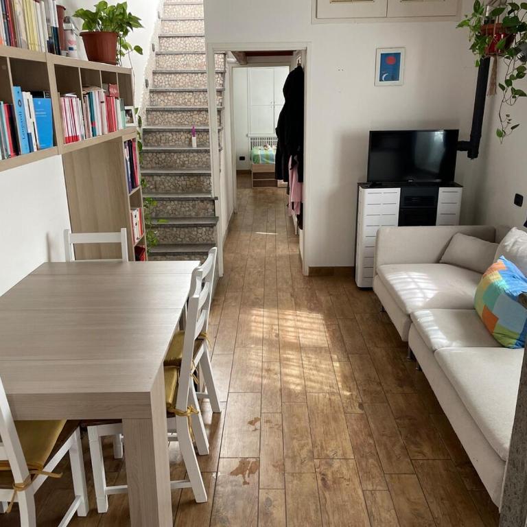 Cozy house with terrace - One-Bedroom Apartment - 10