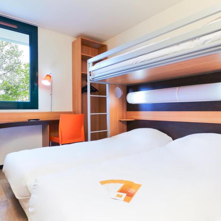 Première Classe Annemasse Ville La Grand - Chambre Triple avec 3 Lits Simples - 7