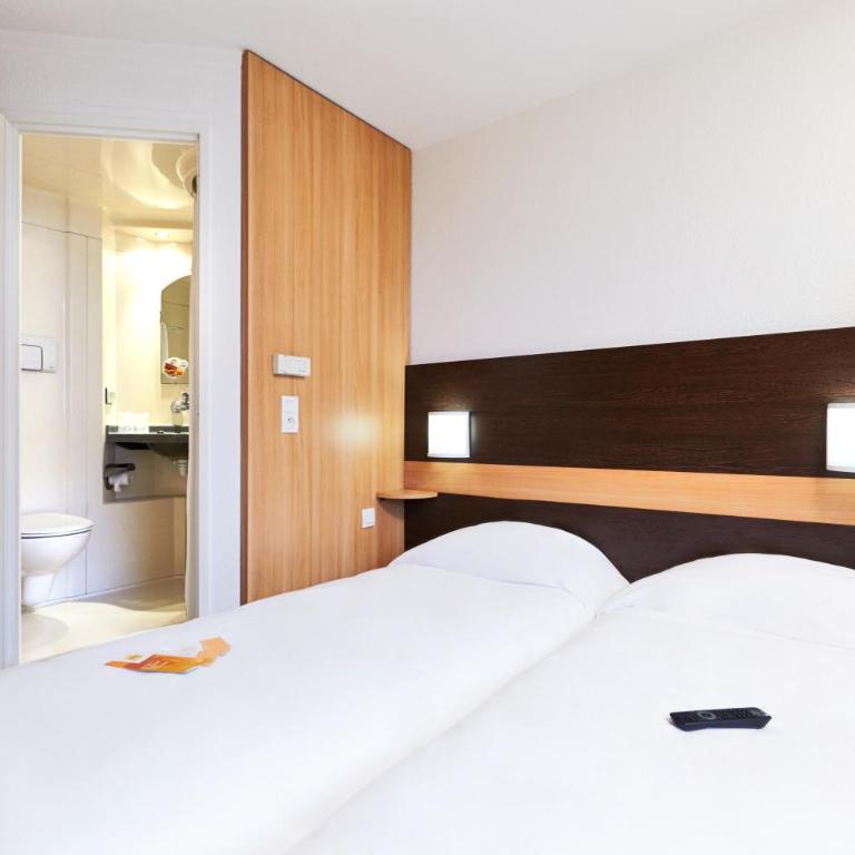 Première Classe Annemasse Ville La Grand - Chambre Lits Jumeaux - 1