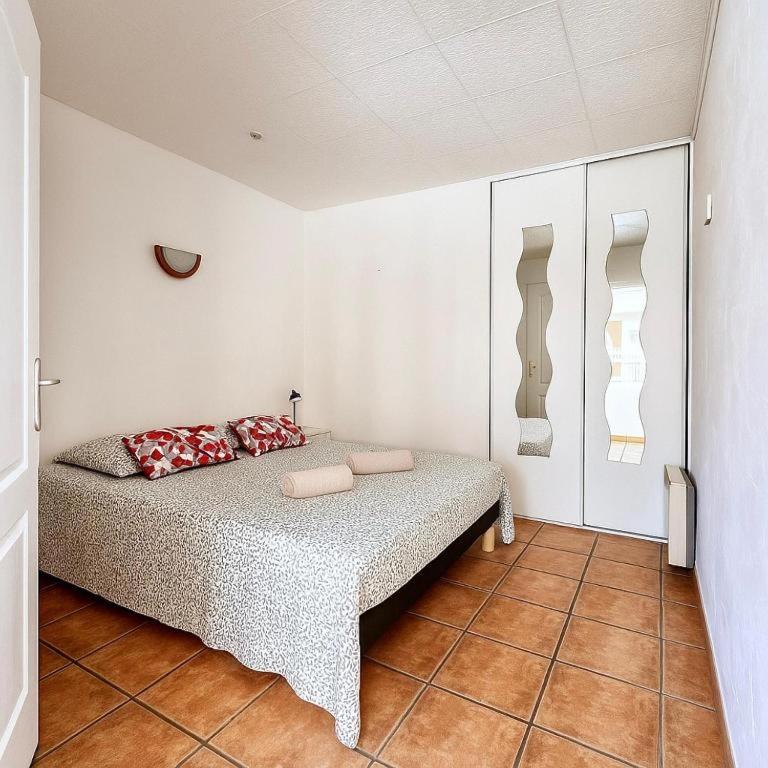 50m Plage - T2 Climatisés, Studio & Wifi - Appartement 1 Chambre - 14