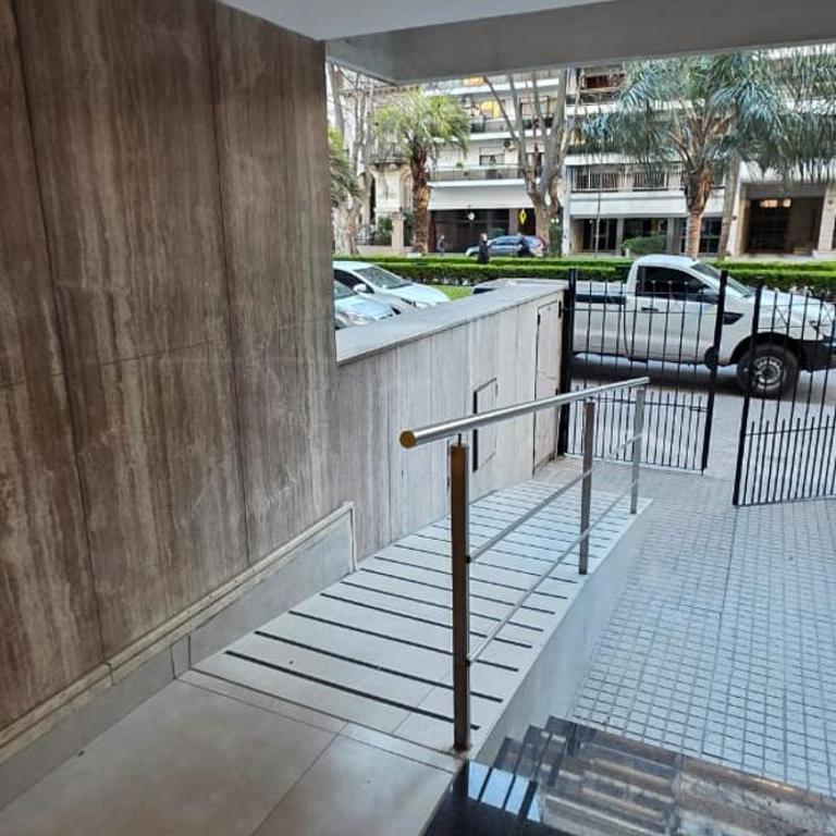 Cómodo 2 dormitorios sobre Bv Oroño Ideal familias - Two-Bedroom Apartment - 13