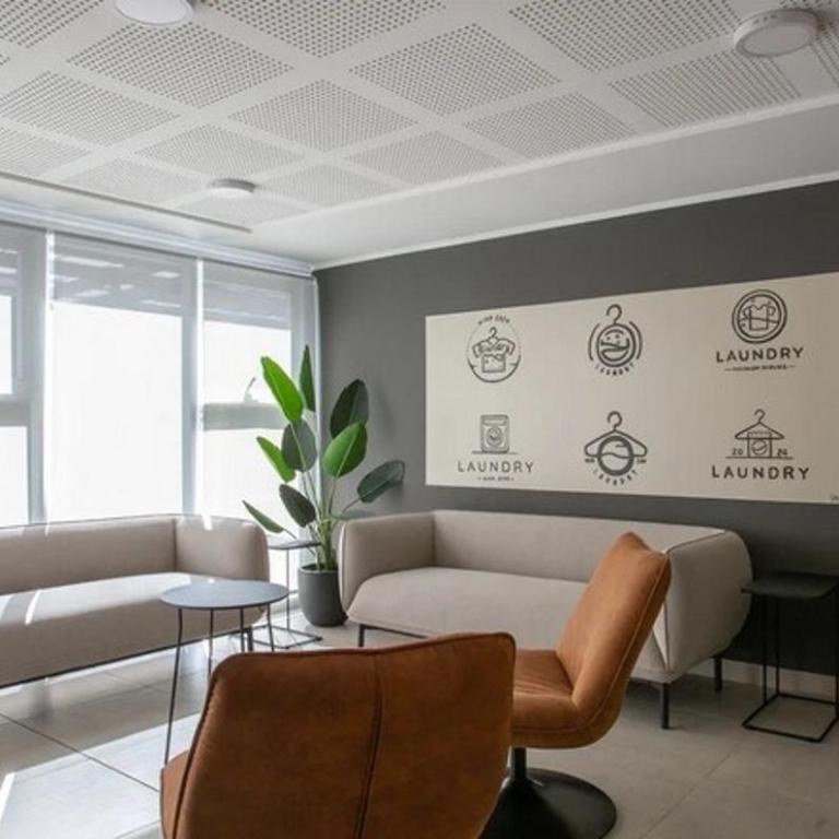 Cómodo y luminoso depto en Metro Ñuñoa con AC y Wifi - Two-Bedroom Apartment - 23