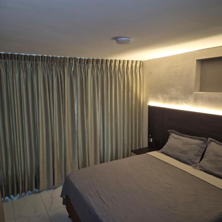 Laureles del parque loft - Habitación Doble con baño privado - 1