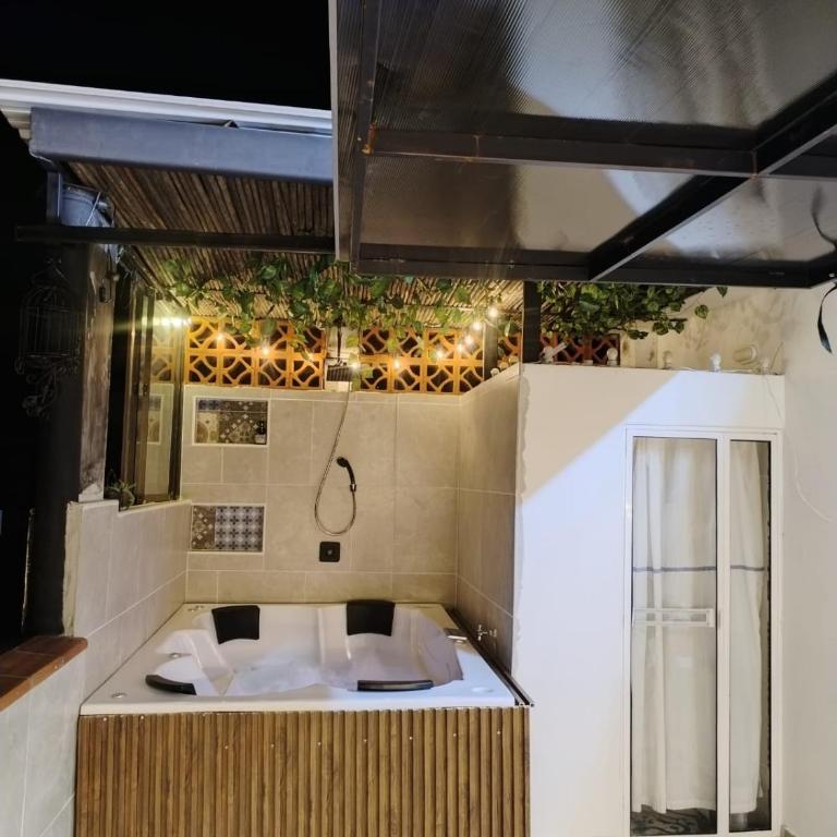 Apartamento con jacuzzi - One-Bedroom Apartment - 11