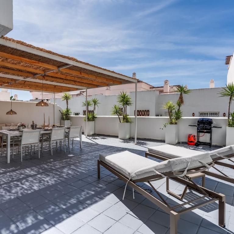 Ultimate Rentals - Casa Golf Hills 3 - Spacious Terrace And Communal Pool - Apartment - 5