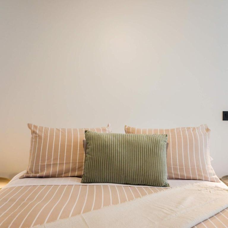 Chic Studio Retreat For 3 In Vibrant Las Condes - Studio - 8