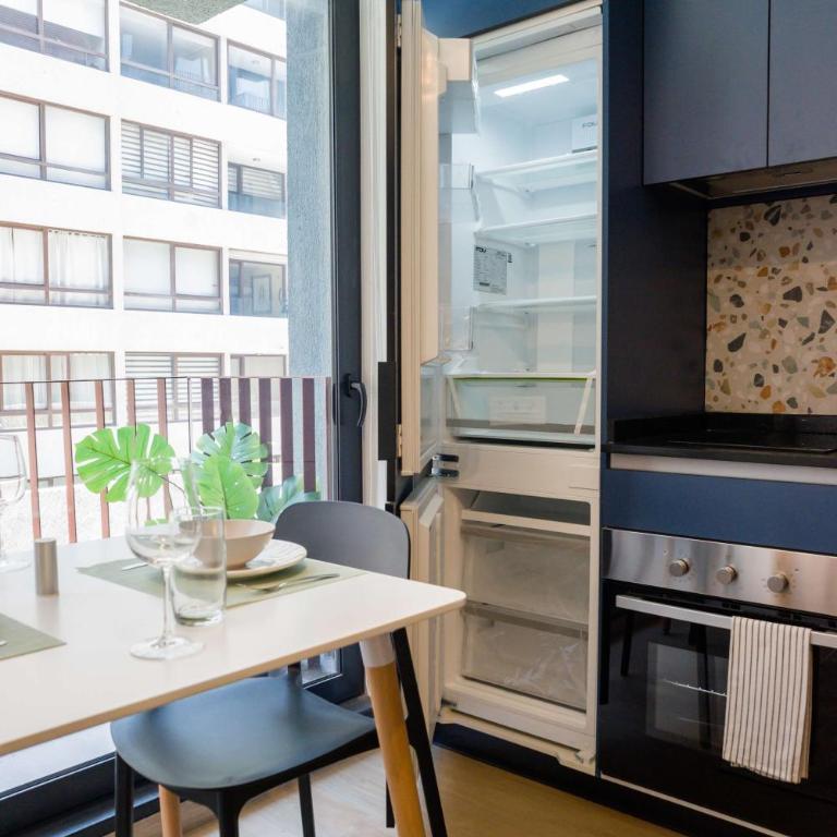 Chic Studio Retreat For 3 In Vibrant Las Condes - Studio - 17