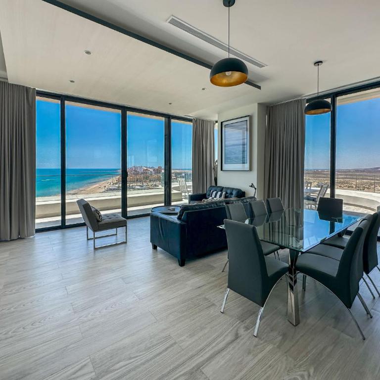 Waves & Views Luxury 3BR Oceanfront Condo - Apartamento - 3