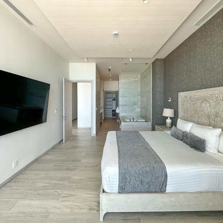 Waves & Views Luxury 3BR Oceanfront Condo - Apartamento - 26