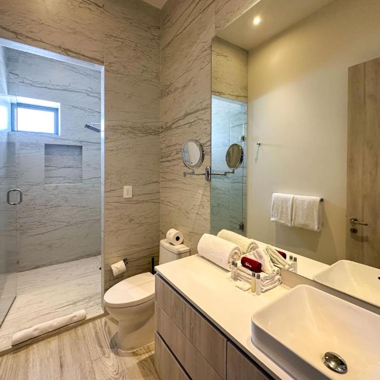 Waves & Views Luxury 3BR Oceanfront Condo - Apartamento - 44