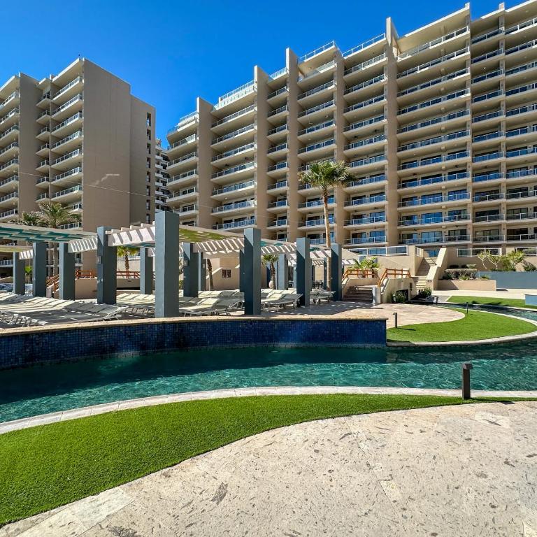 Waves & Views Luxury 3BR Oceanfront Condo - Apartamento - 78