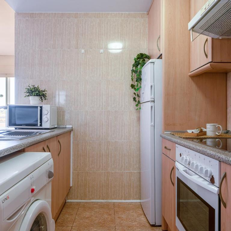 Los RISCOS 2 Planetcostadorada - Apartment with Terrace - 11