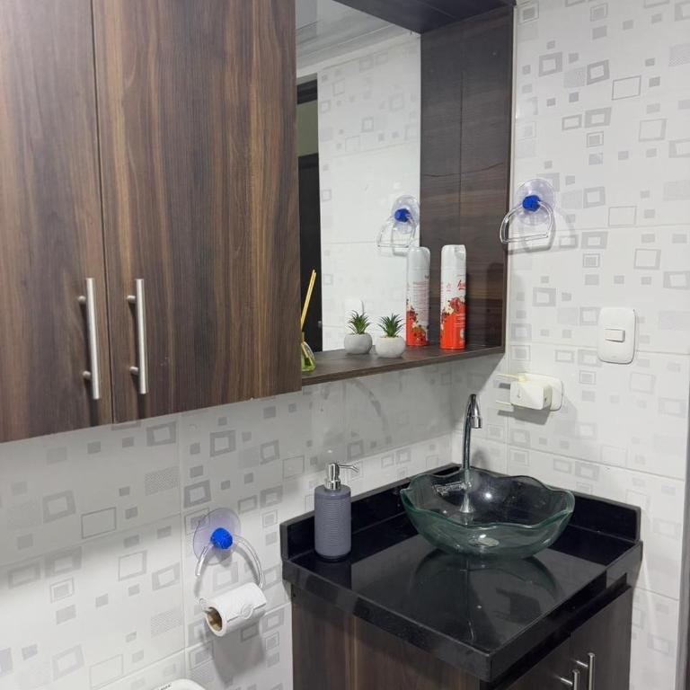 Confort y comodidad en Neiva - Apartamento de 3 dormitorios - 40