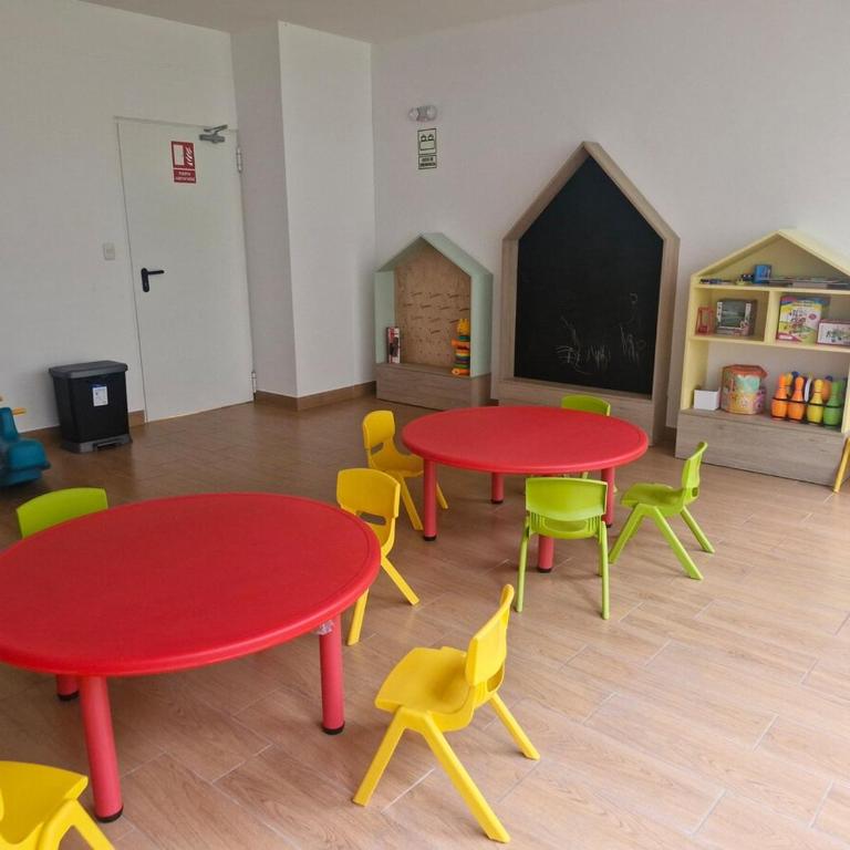 Brand new apartment just steps from Kennedy Park - Apartamento de 3 dormitorios - 13