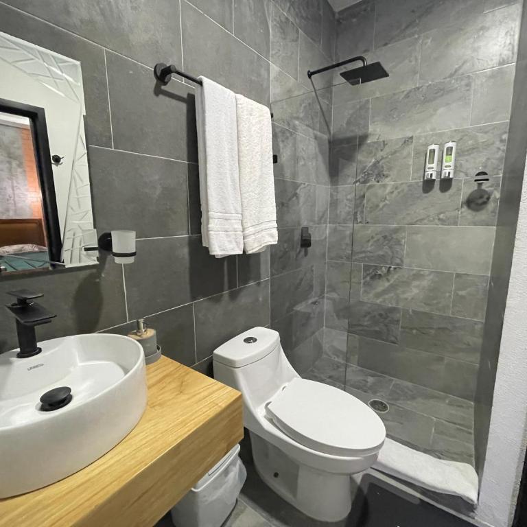 Departamento a unas cuadras de playa, malecón y restaurantes - One-Bedroom Apartment - 5