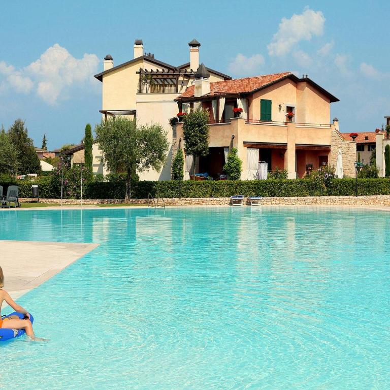 Apartment in Italy near Lake Garda & Gardaland - Two-Bedroom Apartment - 2