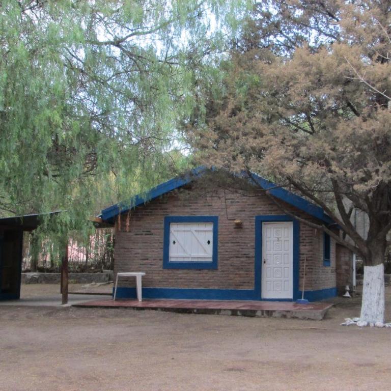Complejo de Cabañas Pach - Flo - Habitación Familiar con baño - 5