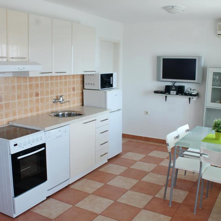 Apartments Villa Milna 1 - Two-Bedroom Apartment with Sea View - 12