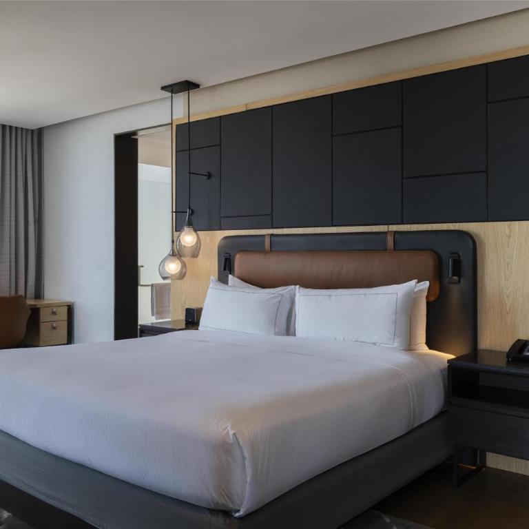 Hilton Guadalajara Midtown - Suite de 1 dormitorio - 1 cama extragrande - 6
