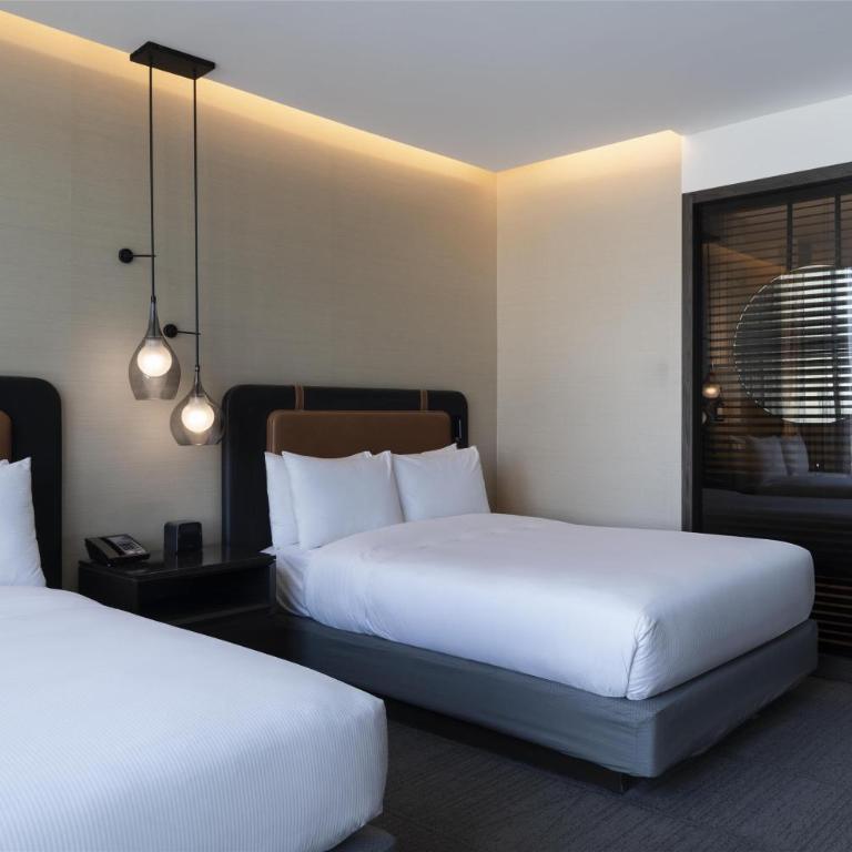 Hilton Guadalajara Midtown - Habitación con 2 camas grandes - 4