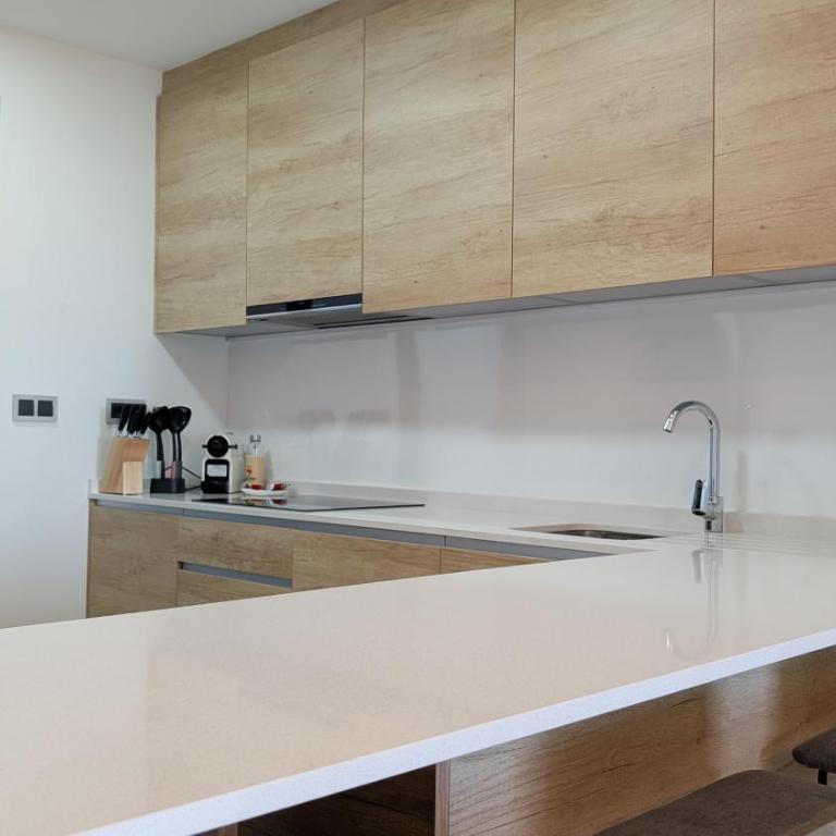 SUNSET WAVES azure apartment - Apartamento de 2 dormitorios con terraza y vistas al mar - 8
