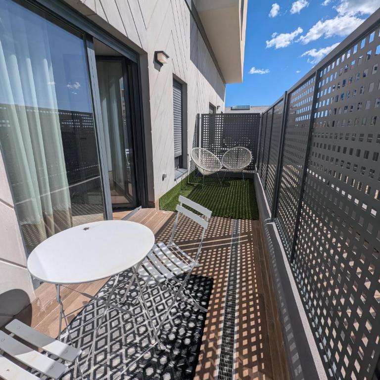 Port Suites Corporate Living Apartments - Apartamento de 1 dormitorio con terraza - 1