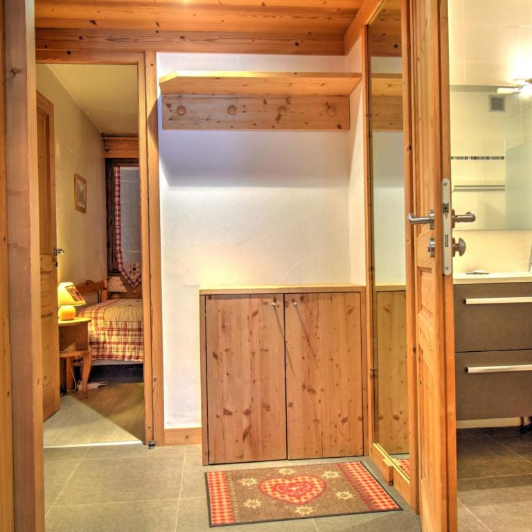 Appartement 2 pièces avec balcon près du centre de Morzine, parking disponible - FR-1-524-141 - Appartement - 10