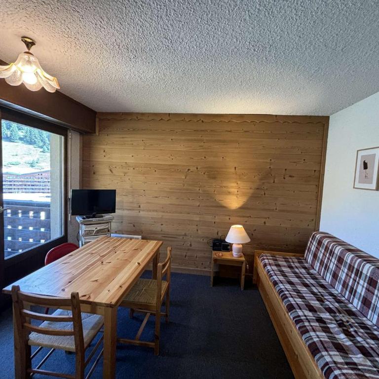 Studio cabine 3 couchages près des pistes à Auris - One-Bedroom Apartment - 2