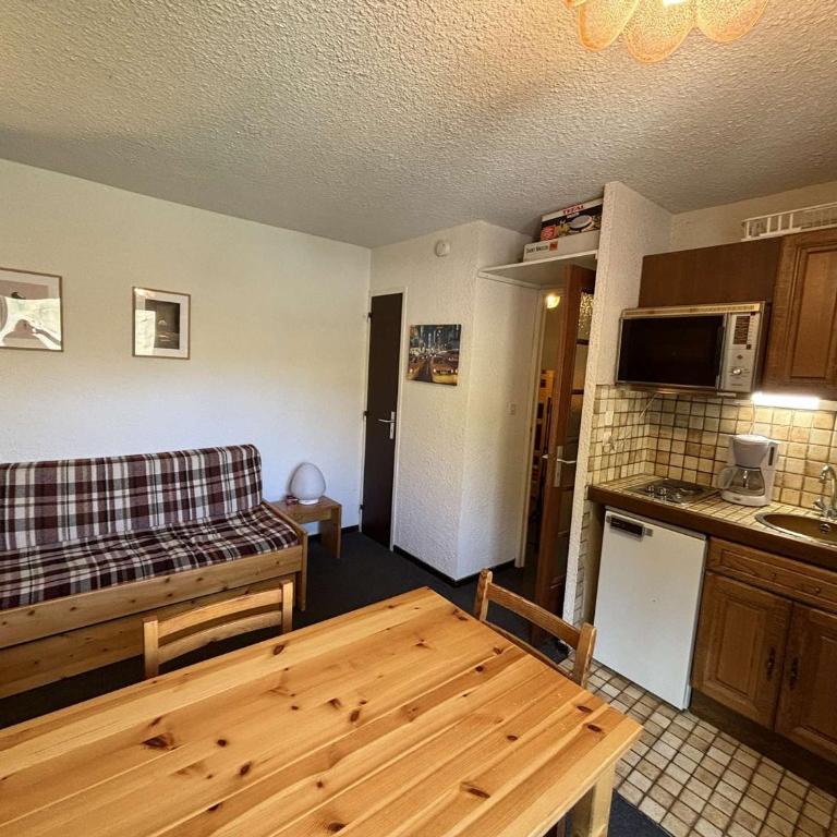 Studio cabine 3 couchages près des pistes à Auris - One-Bedroom Apartment - 1