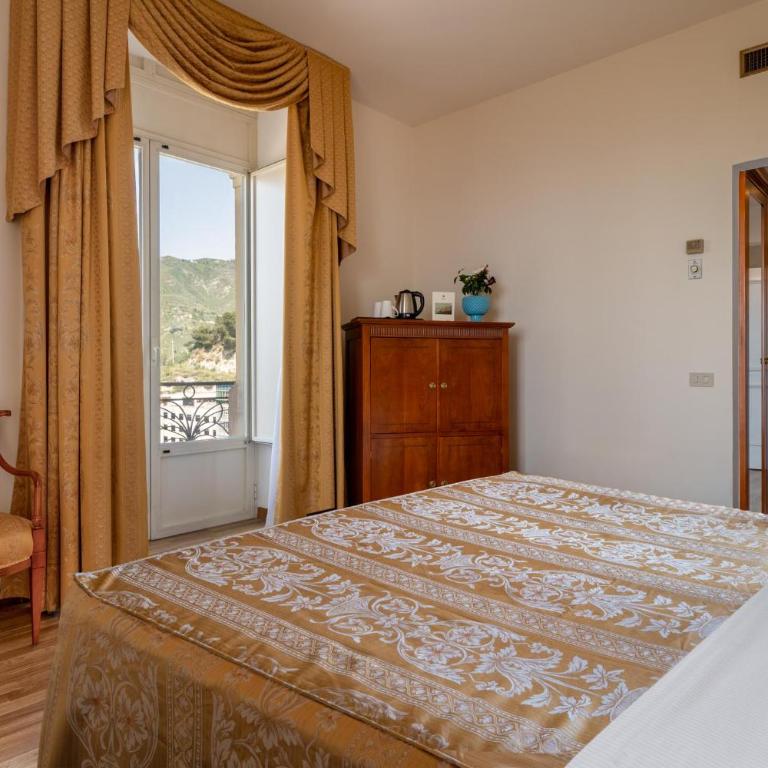 Excelsior Palace Hotel - Camera Matrimoniale/Doppia con Letti Singoli con Vista Mare - 2