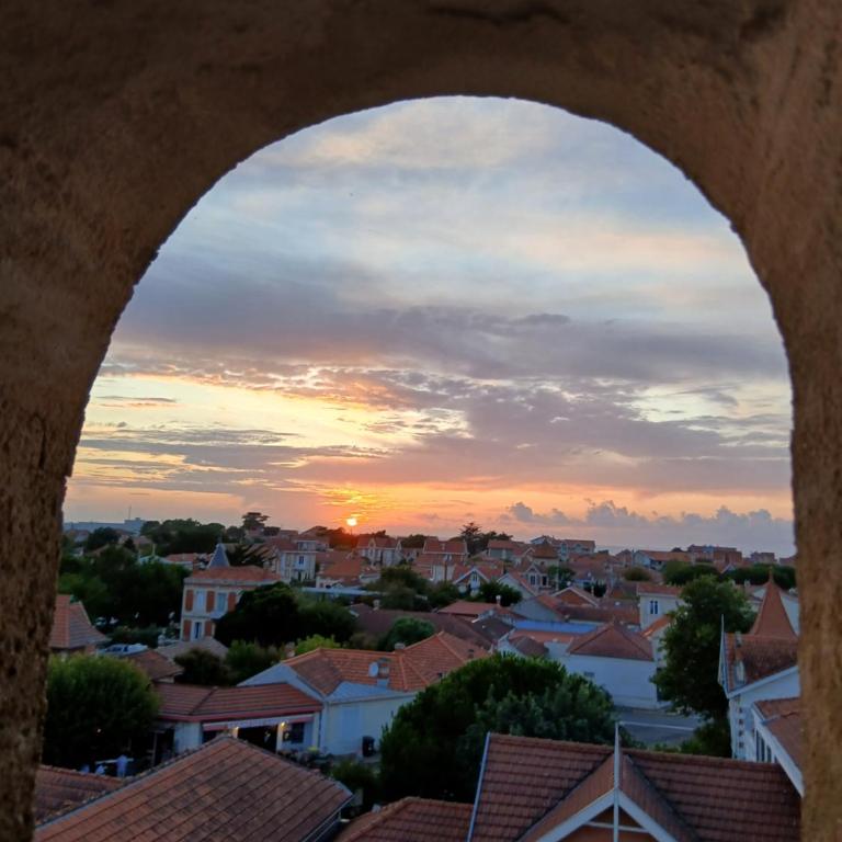 Loft de charme vue Océan centre historique - Apartamento de 1 dormitorio - 3