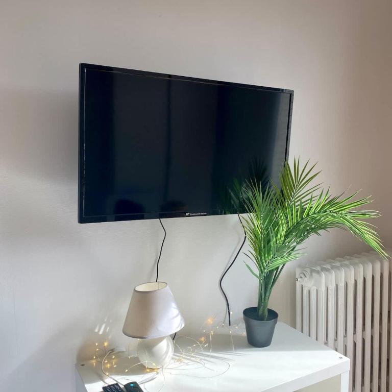 New 341 Suite Alfred - Cosy Apartment Paris Center - Studio - 10