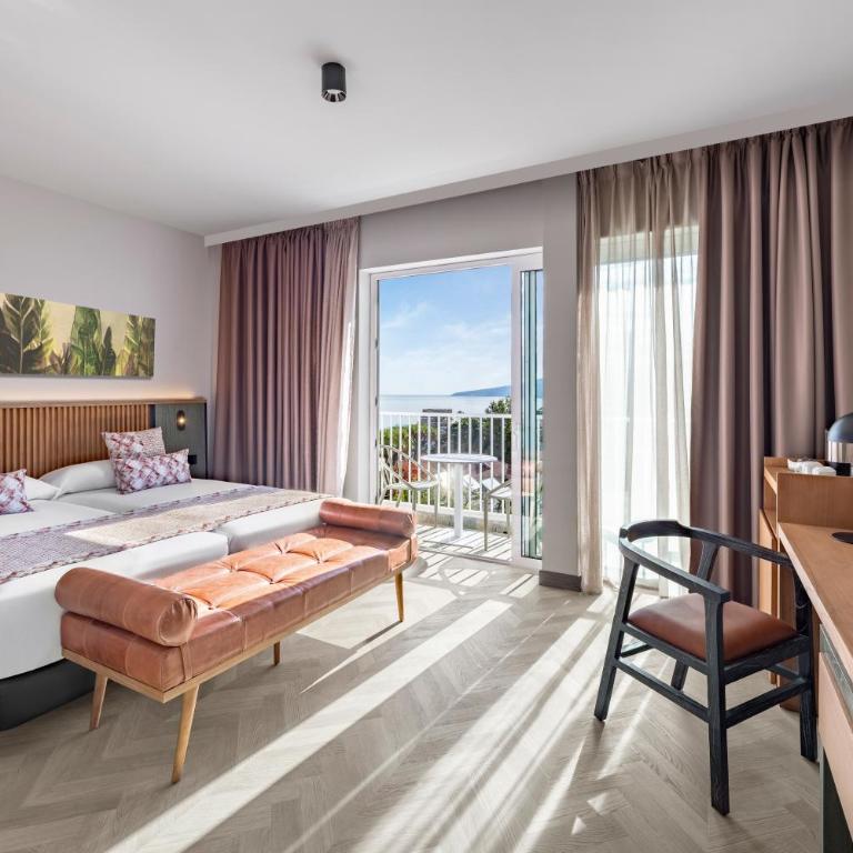 TUI BLUE Atlantic Hills - Deluxe Room with Sea, City or Mountain Views - 2