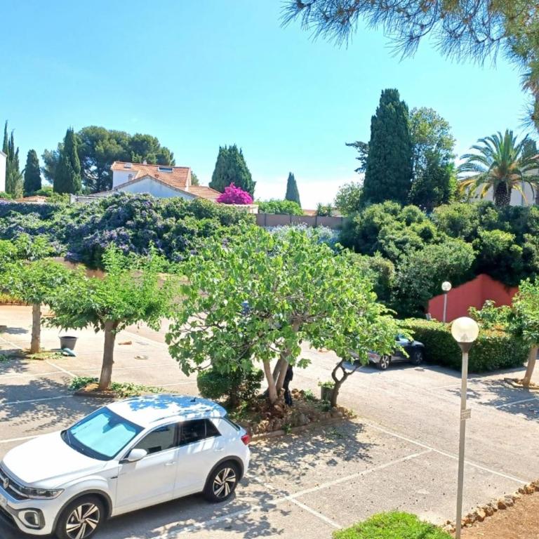 Nice apartment with pool - near the beach - Appartement - 19