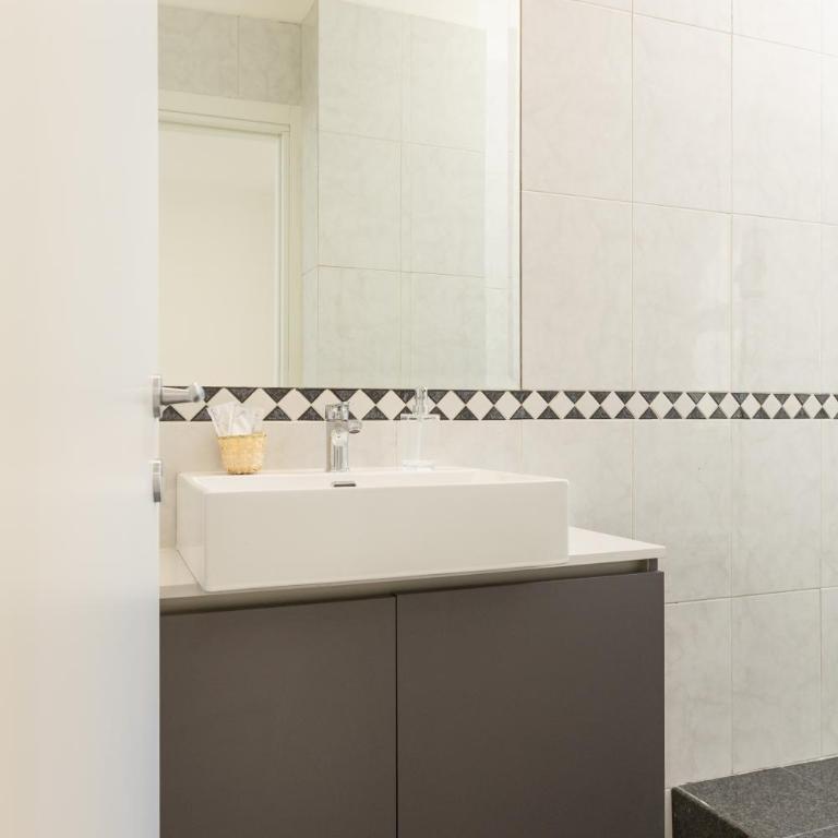 Design and Fashion - new bright apartment - Appartamento con 2 Camere da Letto - 24