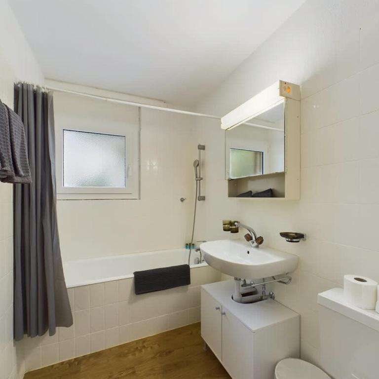 Pure Comfort! Entire Apartment with Abundant Space near Zermatt with parking! - Apartment - 12