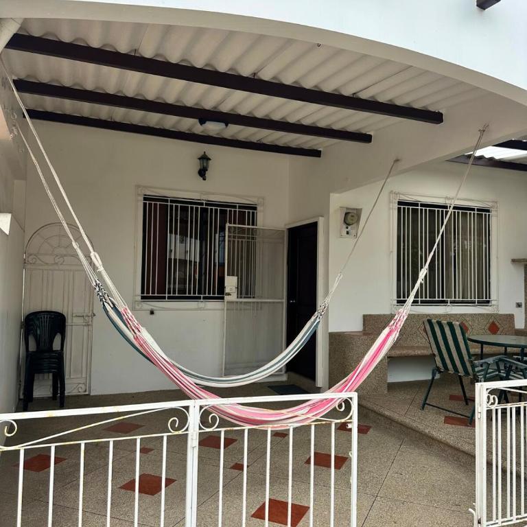 Casa vacacional en Salinas en Urb privada con parqueo piscina y jacuzzi - Four-Bedroom House - 22