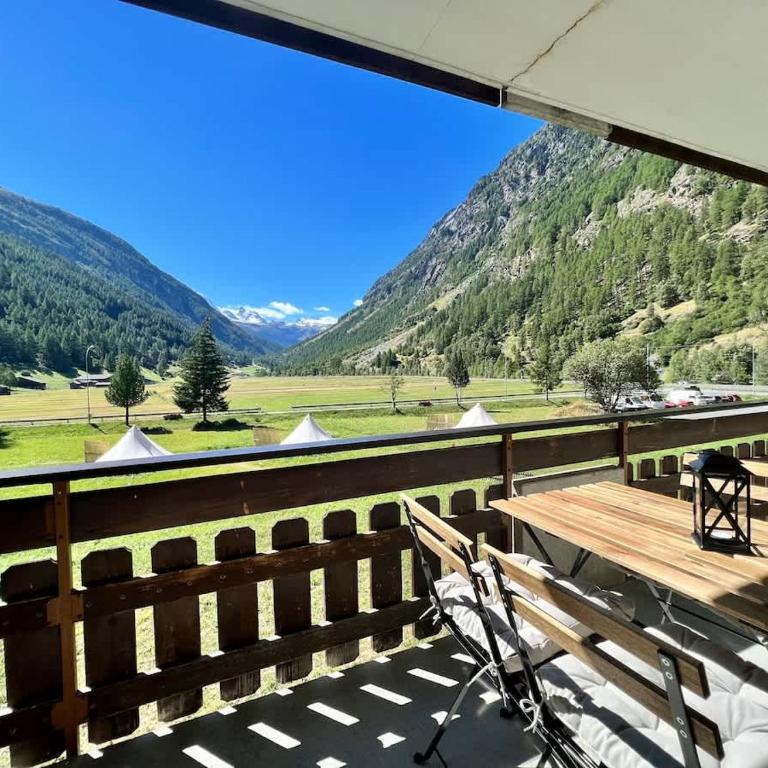 Mountain magic apartment for 6 Near Zermatt with parking! - Apartment - 2