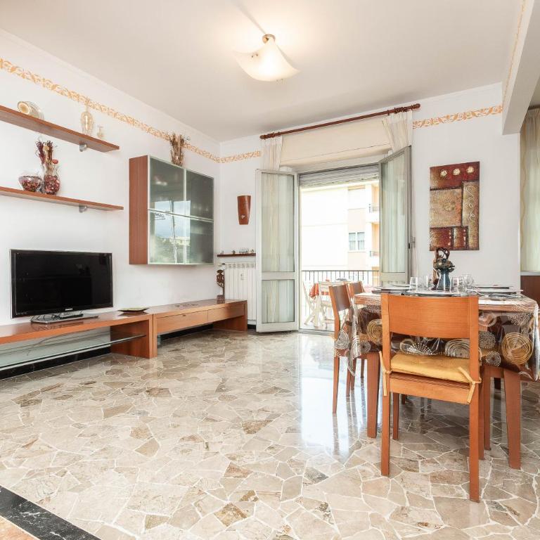 Parcheggio Privato - 10 Min Centro Storico - Appartamento con 2 Camere da Letto - 2