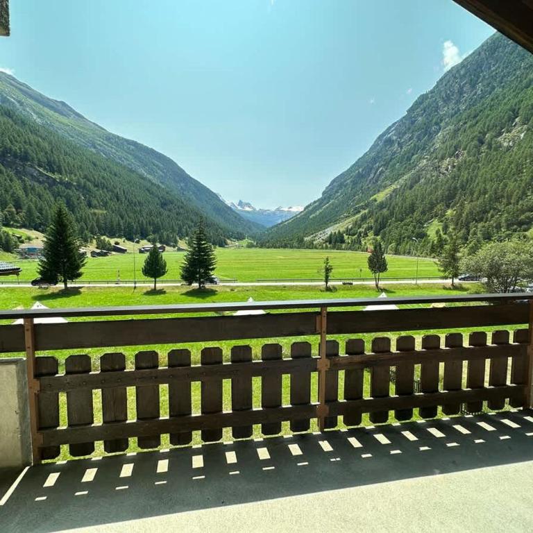 Mountain Majesty Apartment with Stunning Views - Apartment - 1