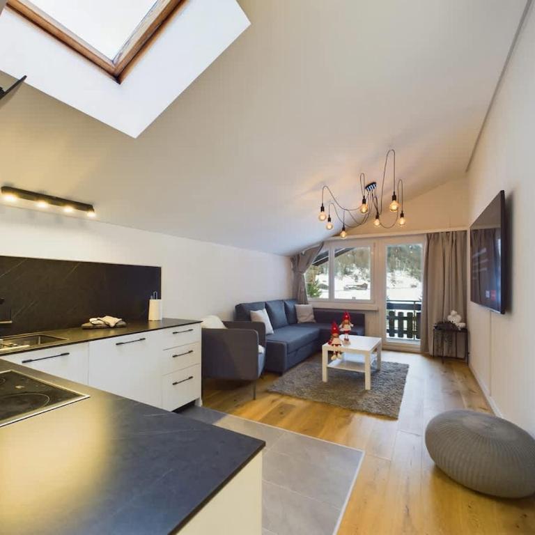 Majestic View Alpine Retreat - Apartment - 3