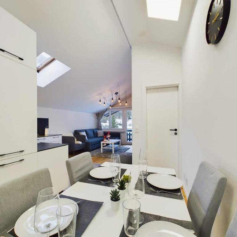 Majestic View Alpine Retreat - Apartment - 5