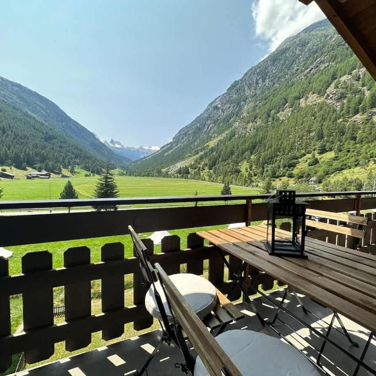 Majestic View Alpine Retreat - Apartment - 1