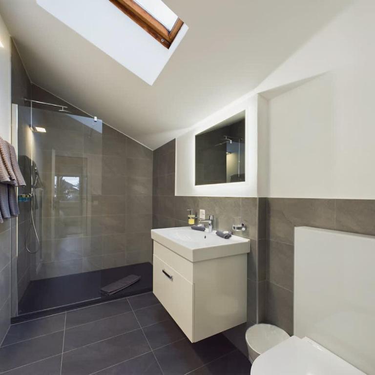 Majestic View Alpine Retreat - Apartment - 16
